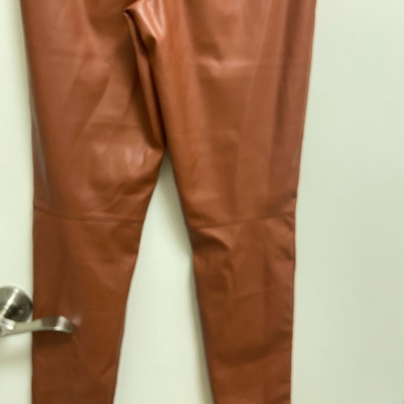 Fabletics vegan leggings rust colored ladies size small - Picture 5 of 10
